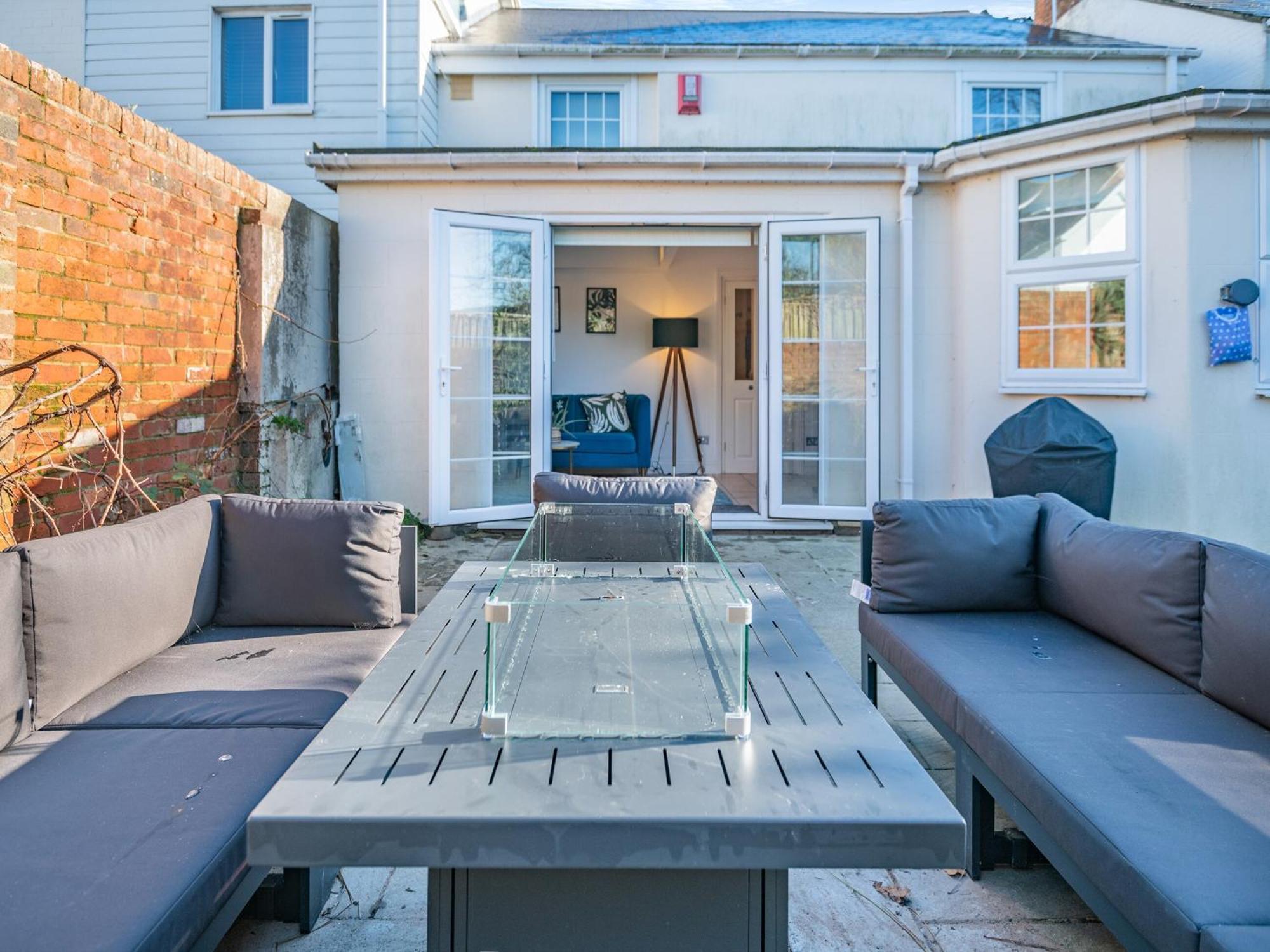Kings Lea Villa Lymington Eksteriør bilde