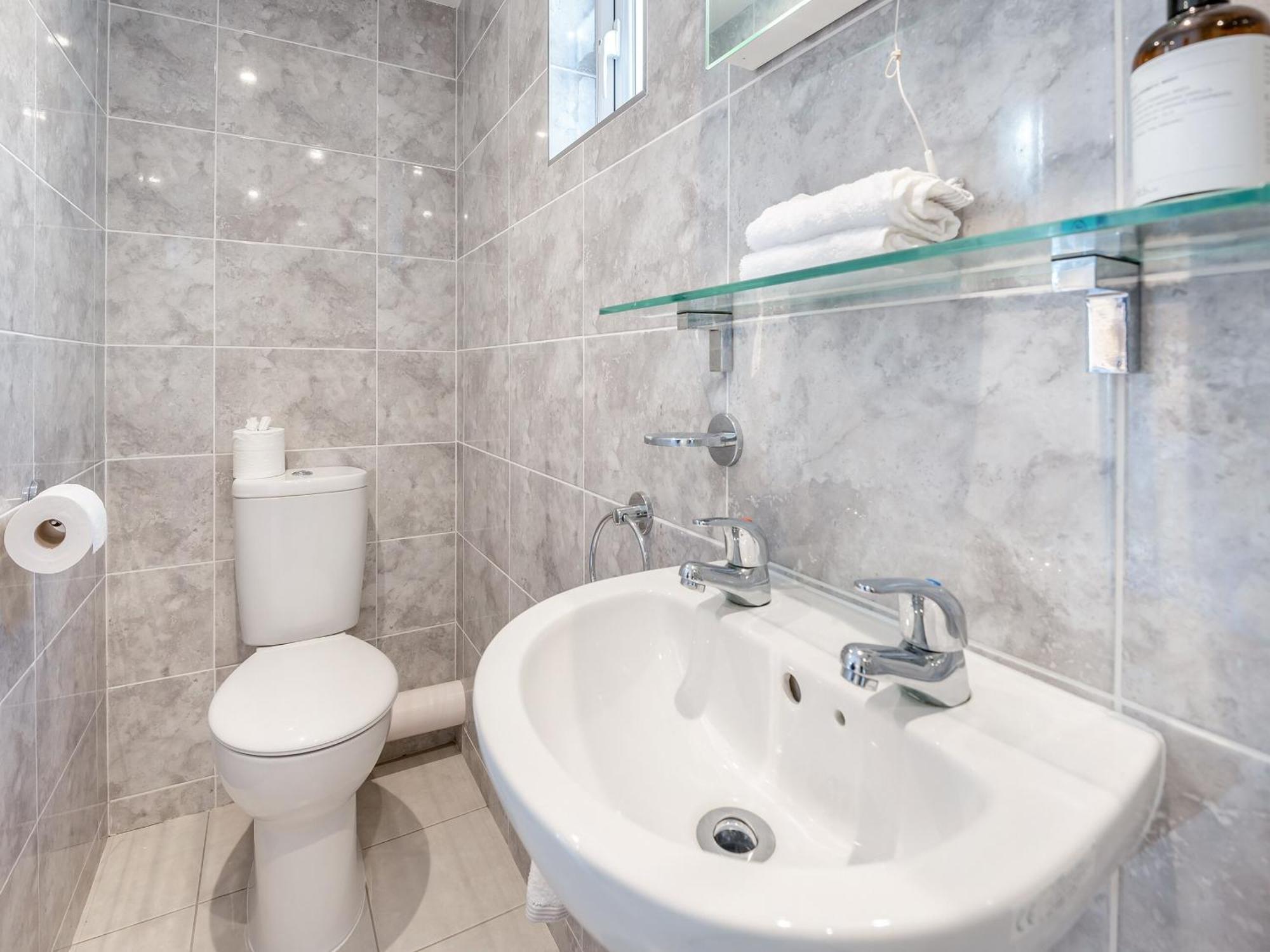 Kings Lea Villa Lymington Eksteriør bilde