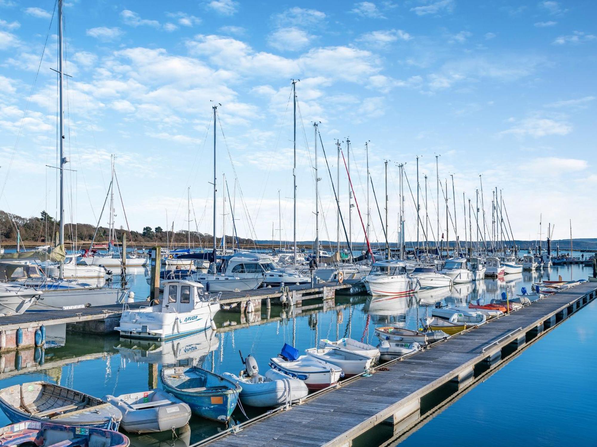 Kings Lea Villa Lymington Eksteriør bilde